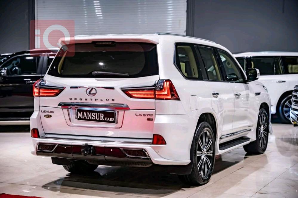 Lexus LX